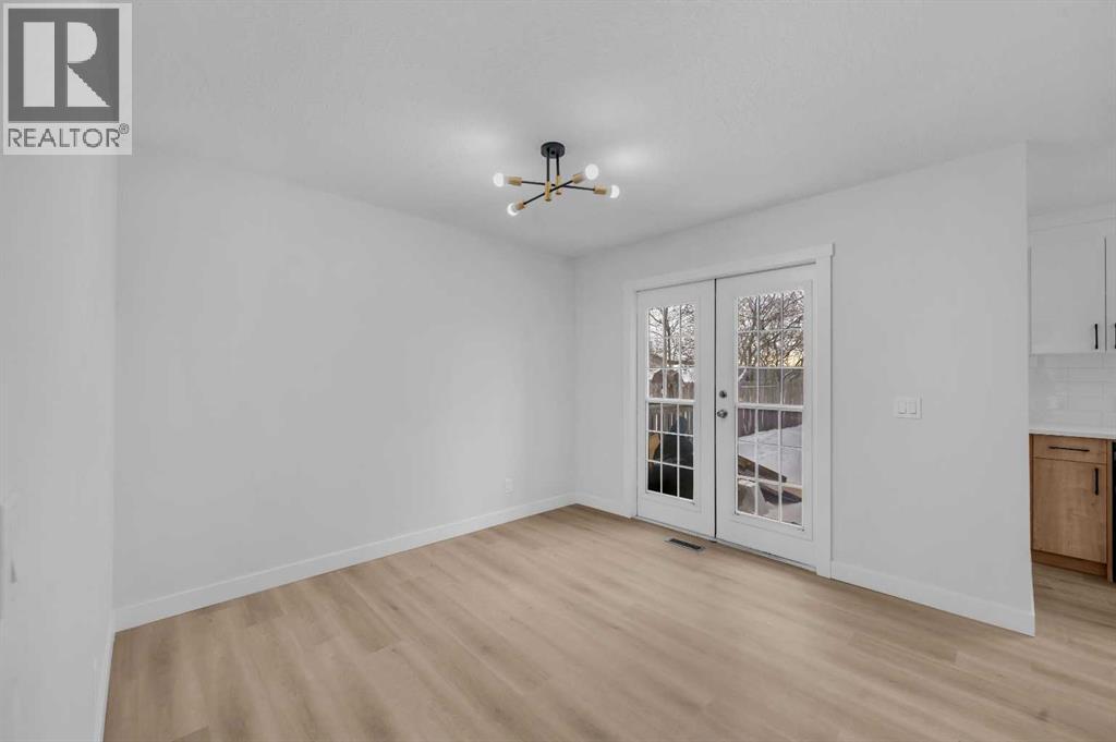 Single Family House for Sale in  Erin Ridge Road SE Erin Woods Calgary 