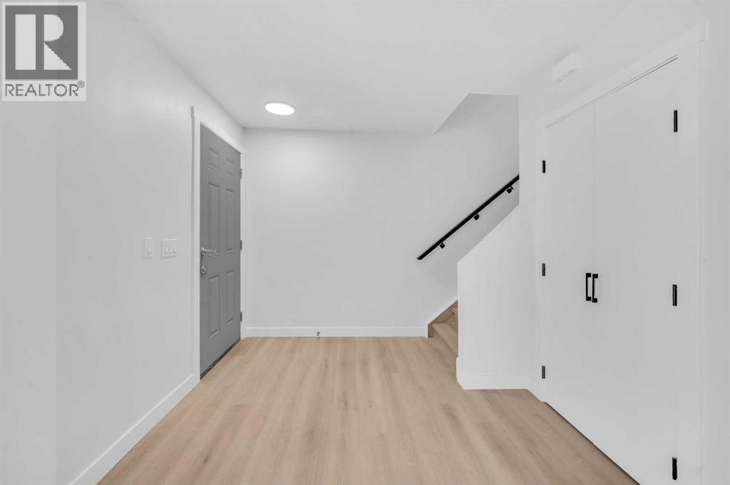 Single Family House for Sale in  Erin Ridge Road SE Erin Woods Calgary 