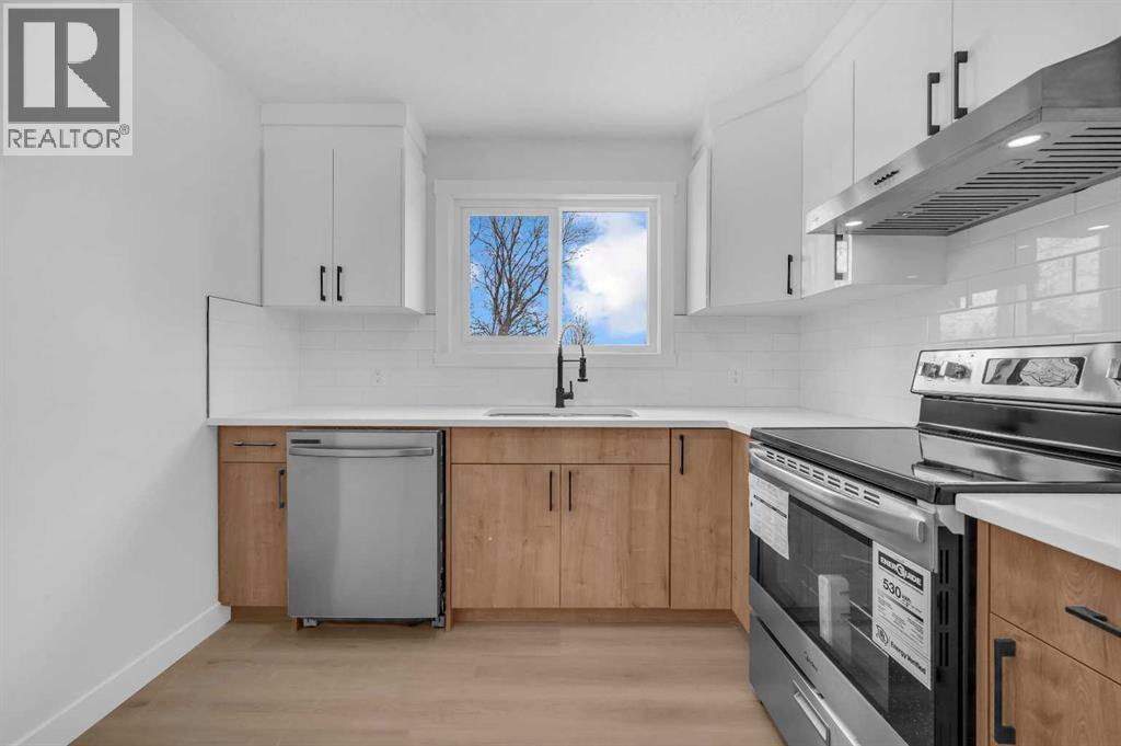 Single Family House for Sale in  Erin Ridge Road SE Erin Woods Calgary 