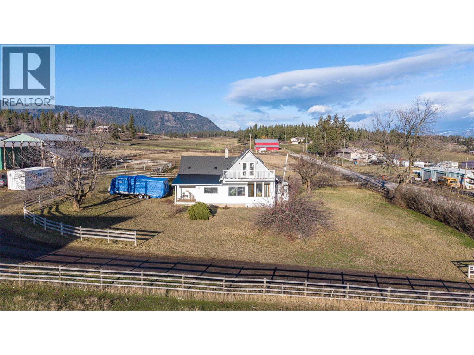 4435 Hallam Road, Armstrong