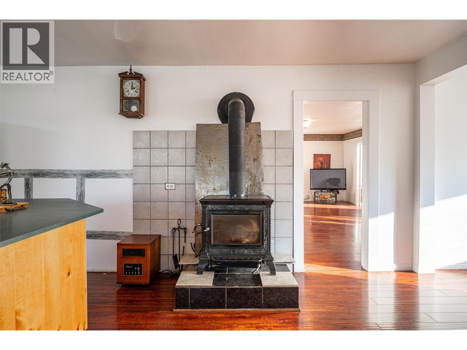 4435 Hallam Road, Armstrong