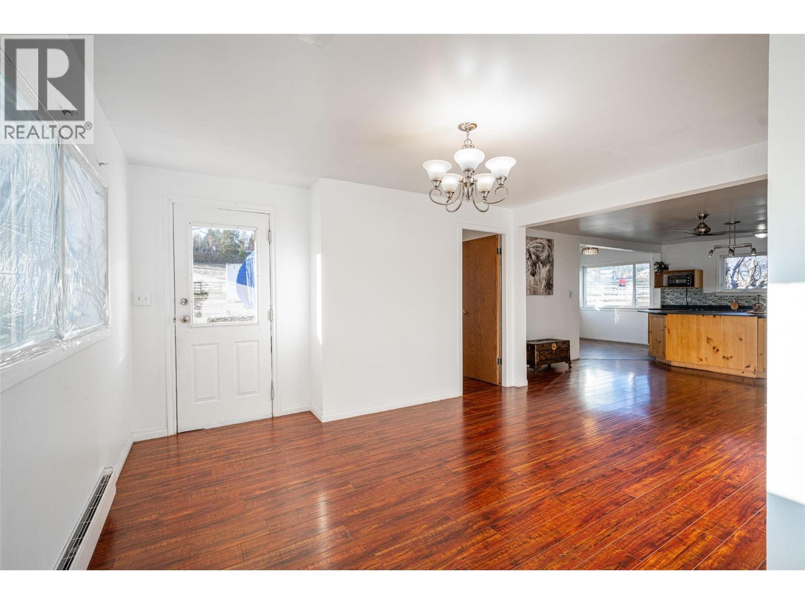 4435 Hallam Road, Armstrong