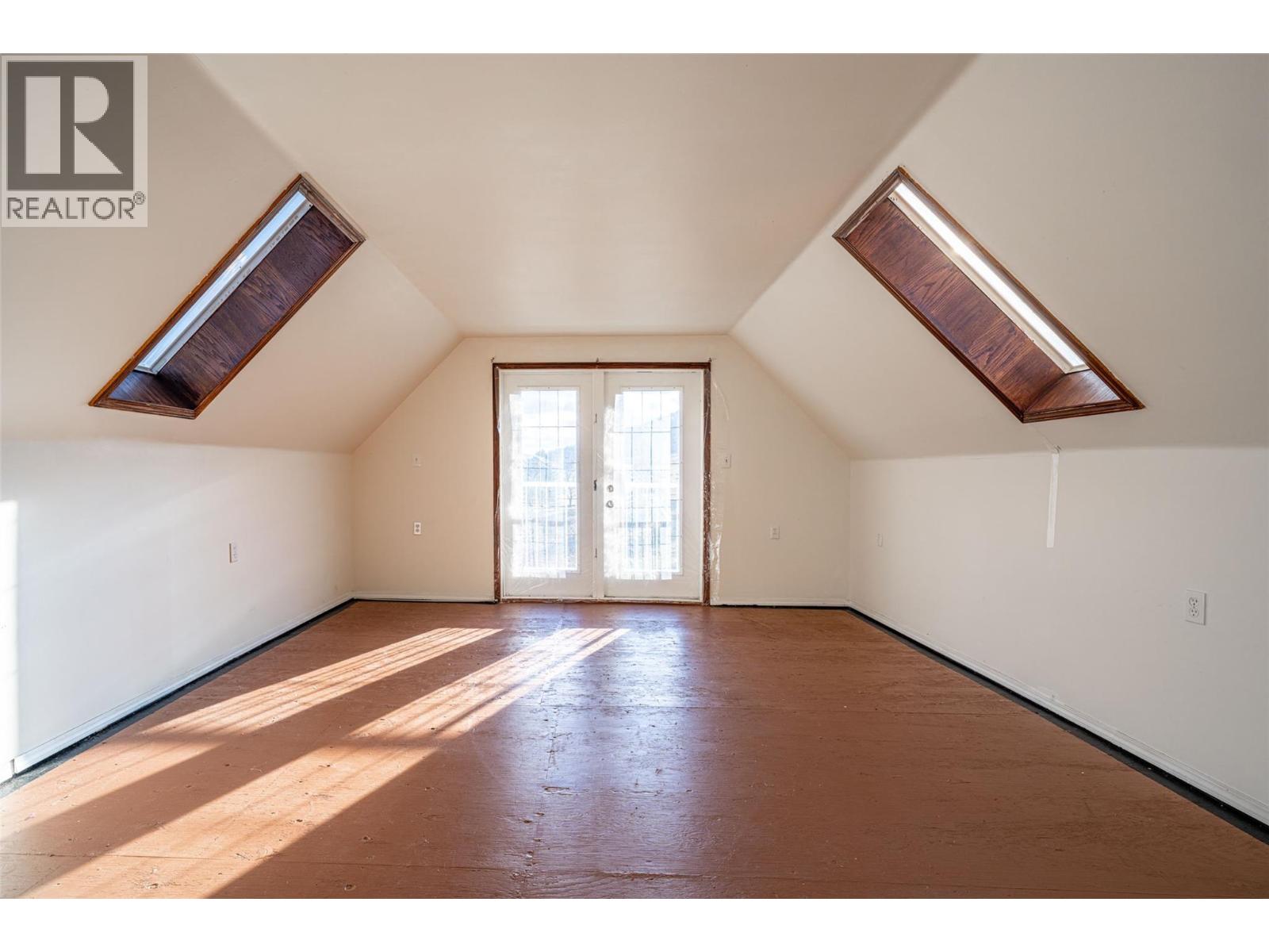 4435 Hallam Road, Armstrong