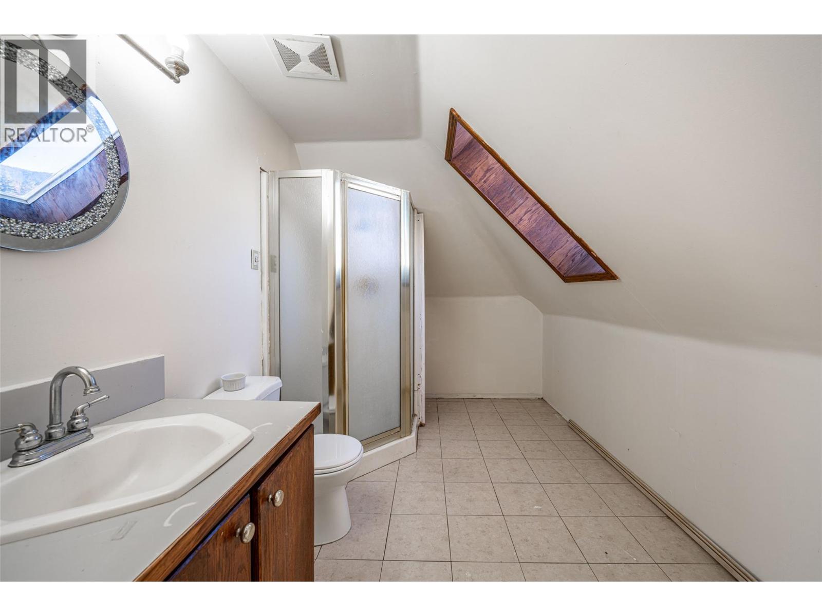 4435 Hallam Road, Armstrong