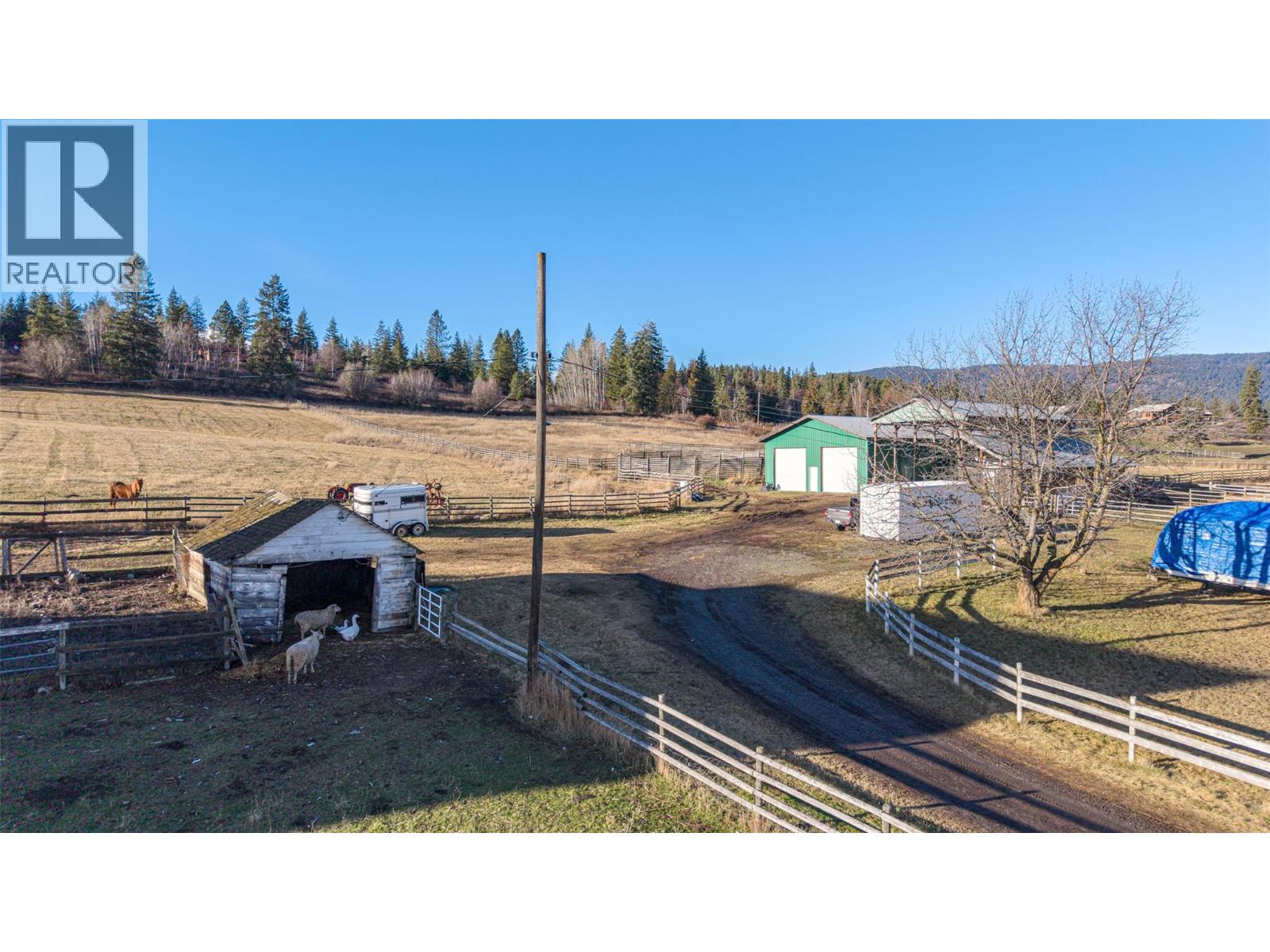 4435 Hallam Road, Armstrong