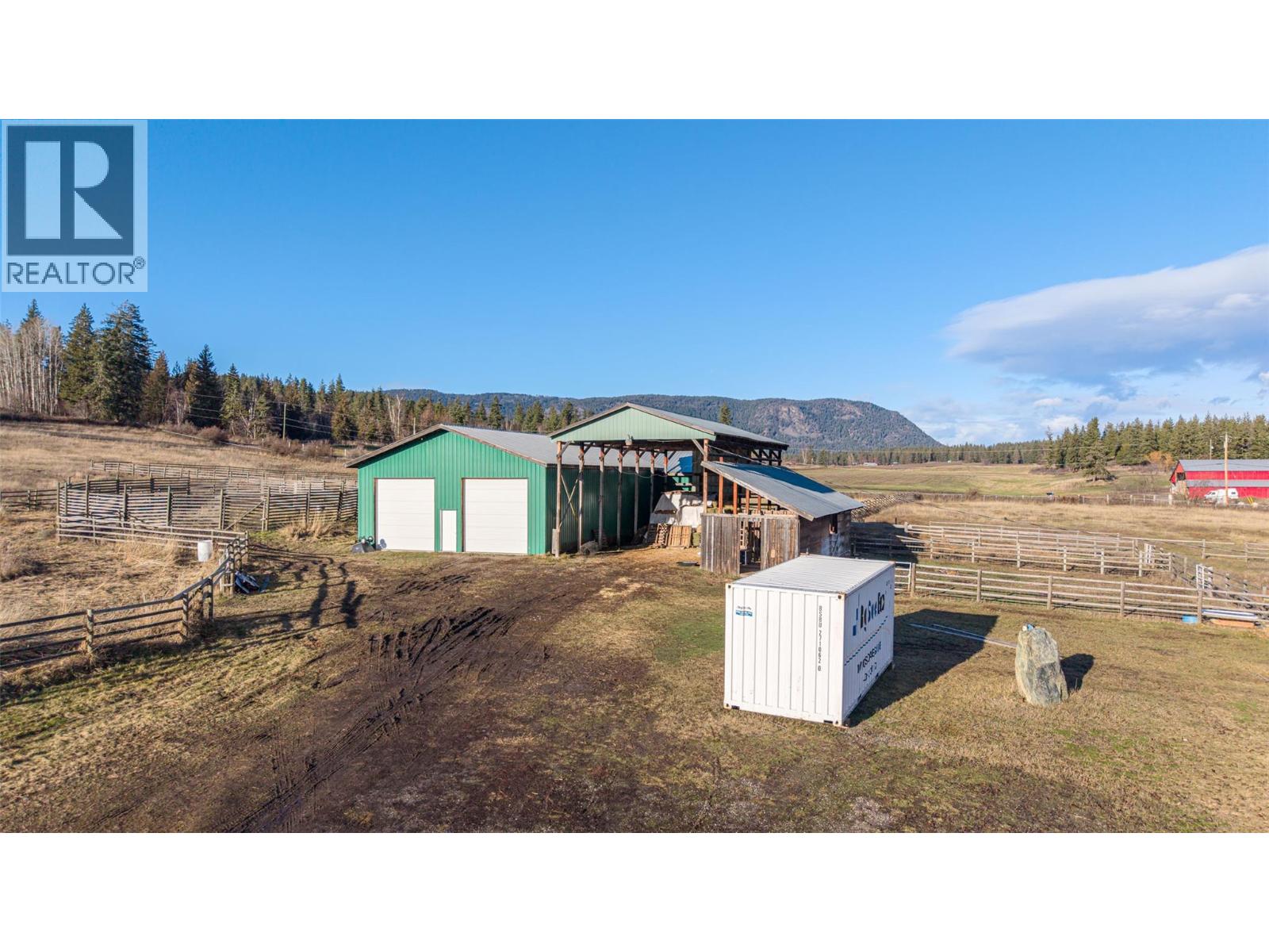 4435 Hallam Road, Armstrong