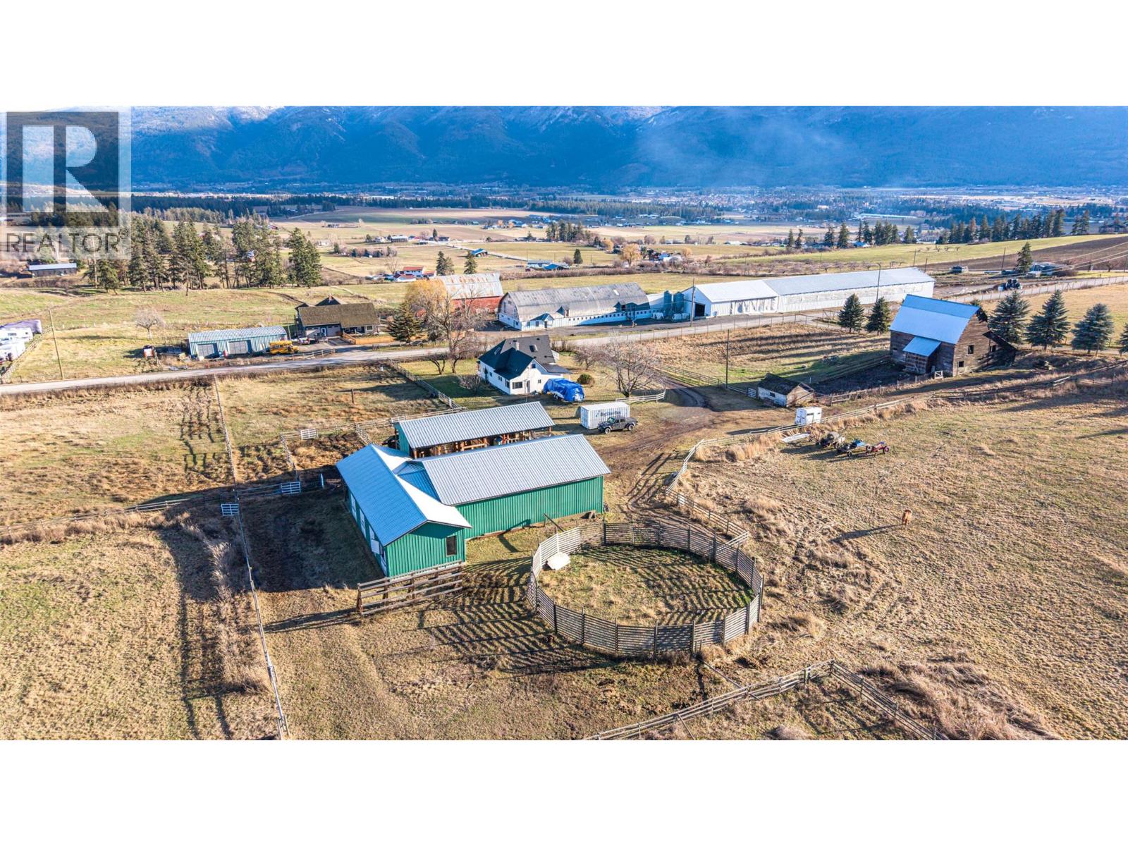 4435 Hallam Road, Armstrong