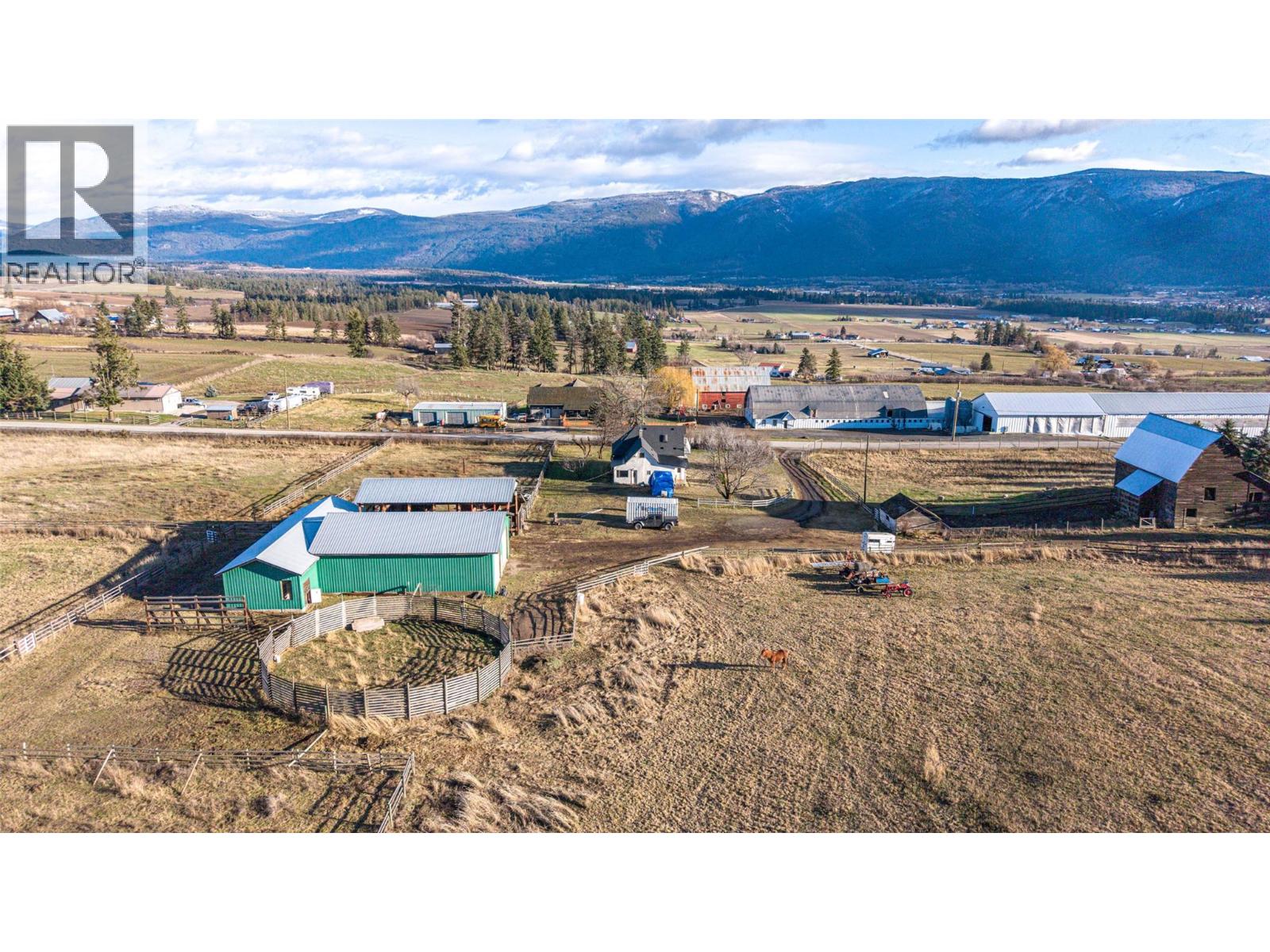 4435 Hallam Road, Armstrong