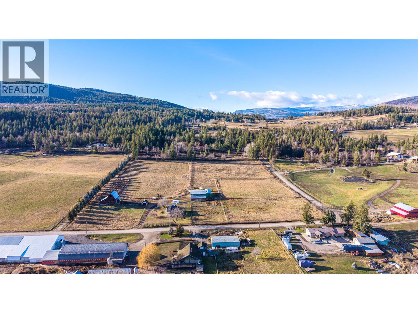 4435 Hallam Road, Armstrong