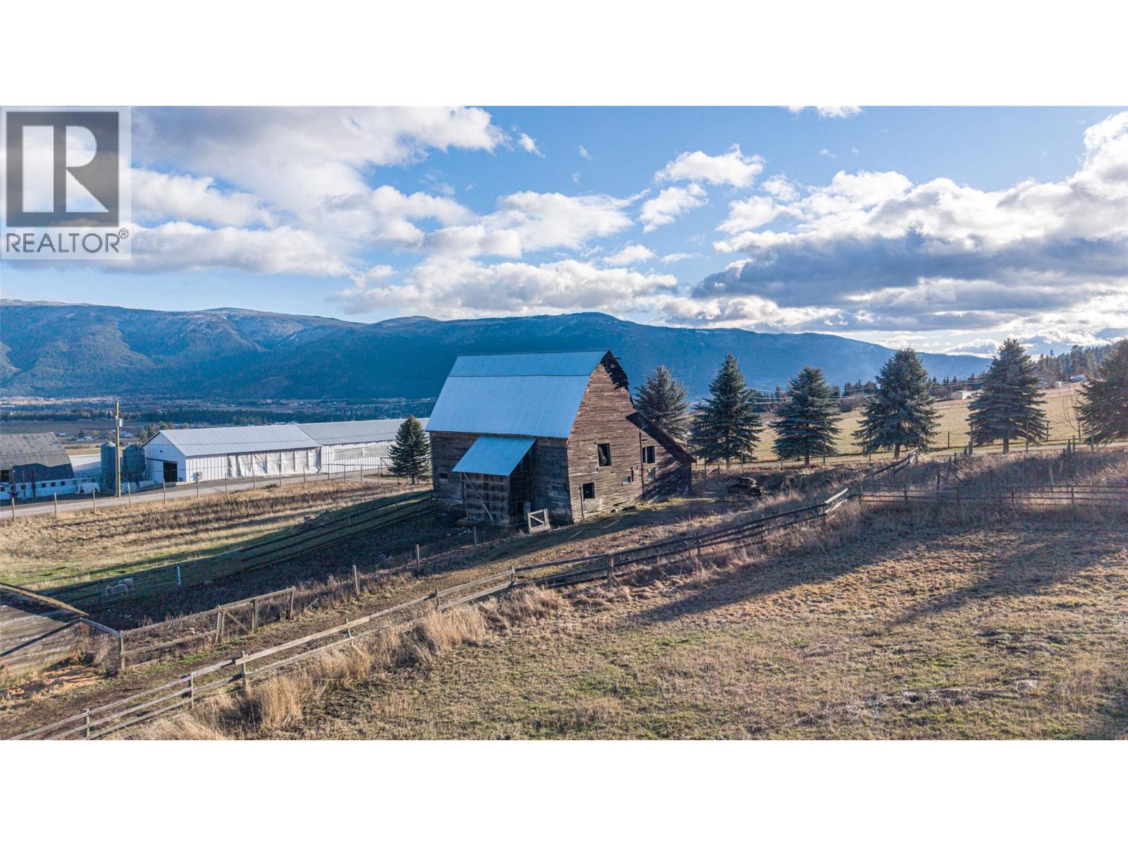 4435 Hallam Road, Armstrong