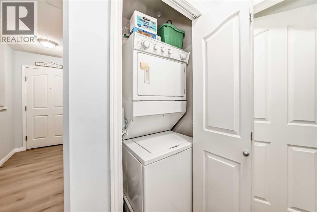 Single Family House for Sale in   Rocky Vista Park NW Rocky Ridge Calgary 