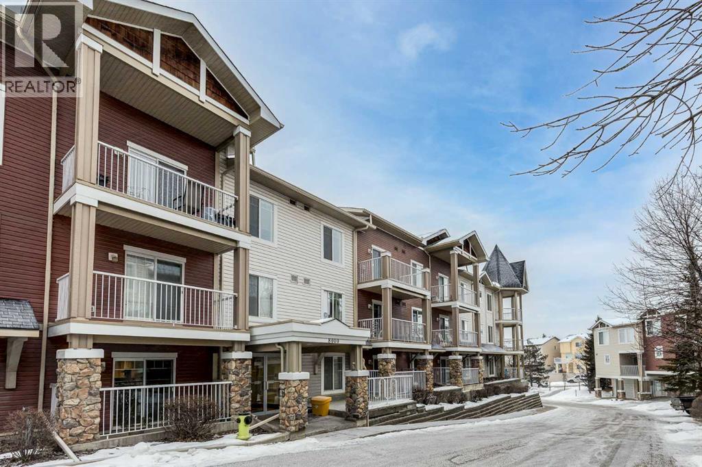 Single Family House for Sale in   Panamount Drive NW Panorama Hills Calgary 