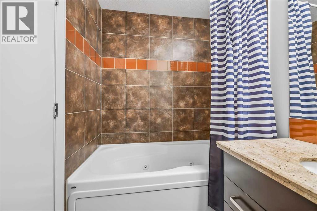 Single Family House for Sale in    Street SE Beltline Calgary 