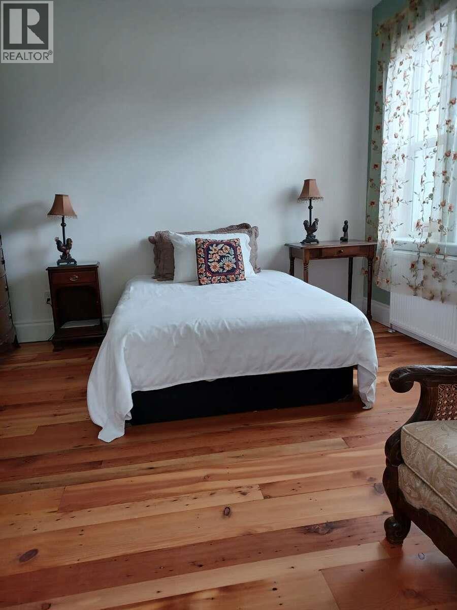 215 13th Avenue S, Cranbrook