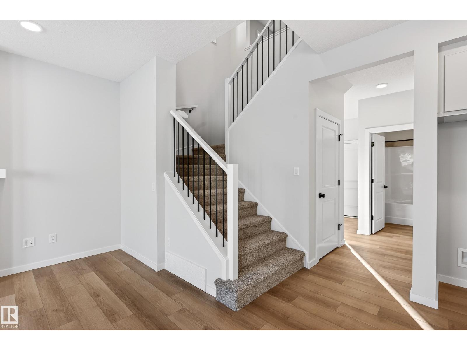 2251 194 ST NW - 16