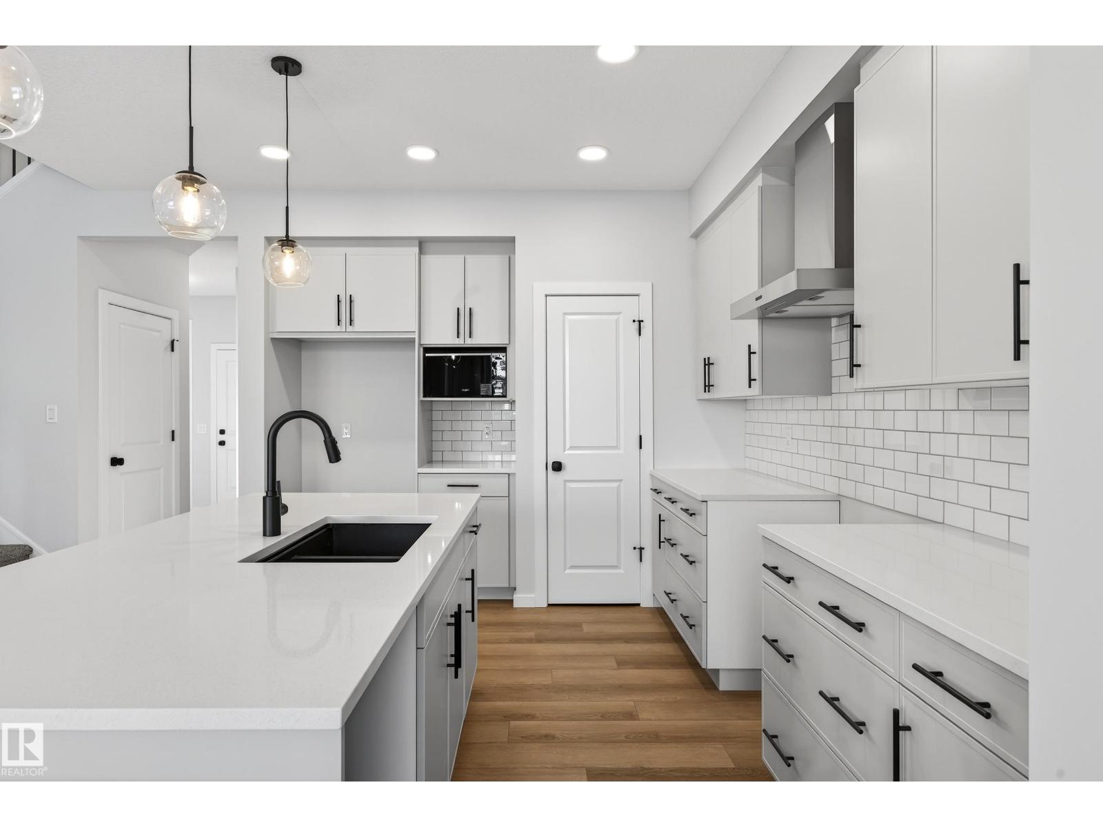 2251 194 ST NW - 3