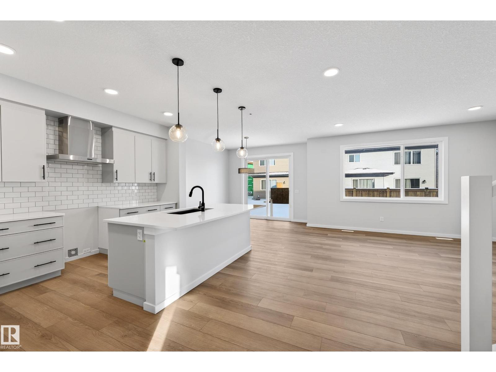 2251 194 ST NW - 6