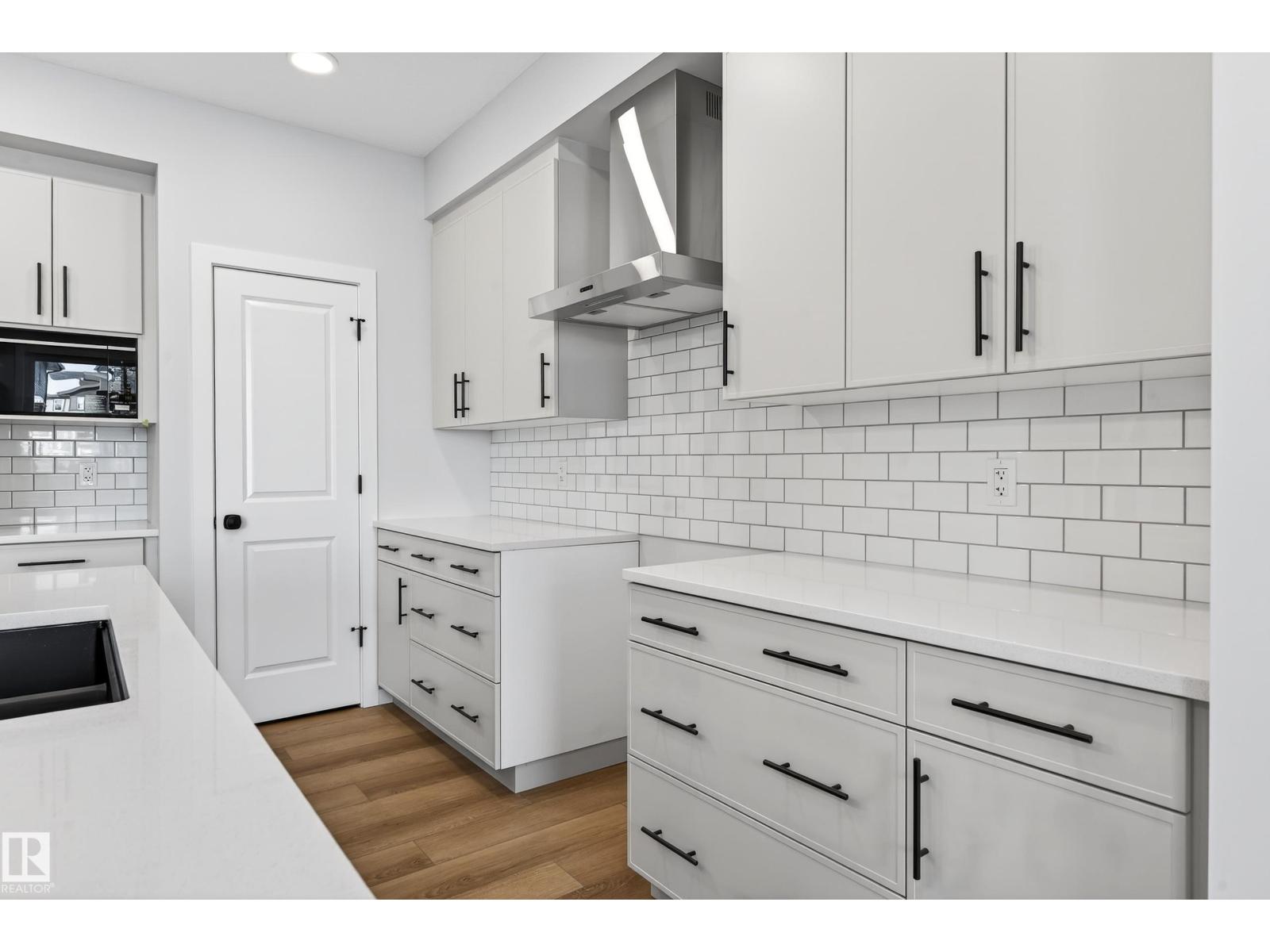 2251 194 ST NW - 4