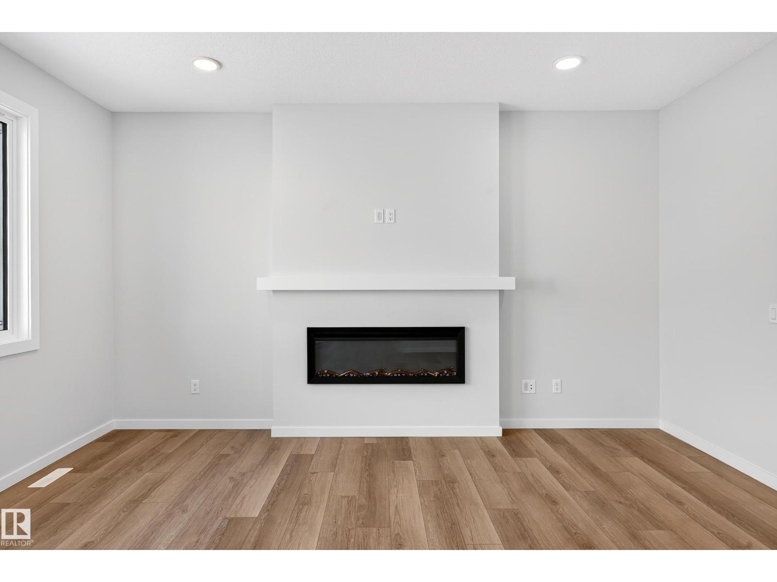 2251 194 ST NW - 10