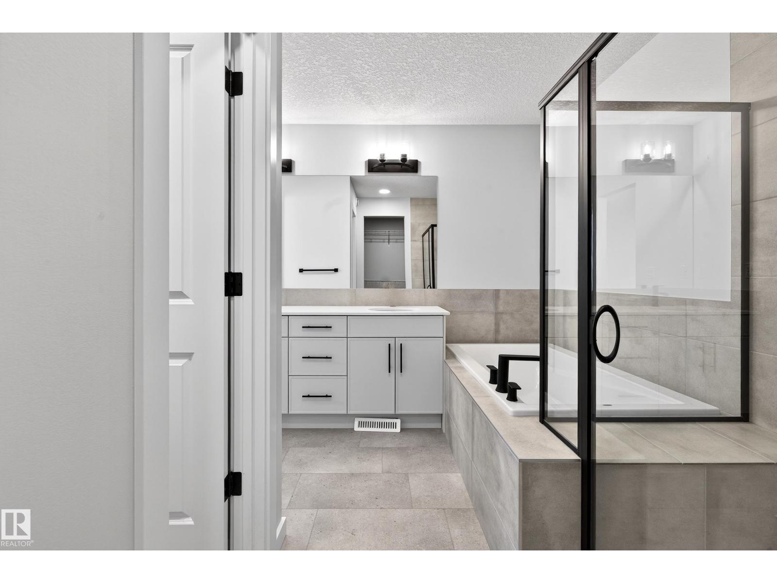 2251 194 ST NW - 29