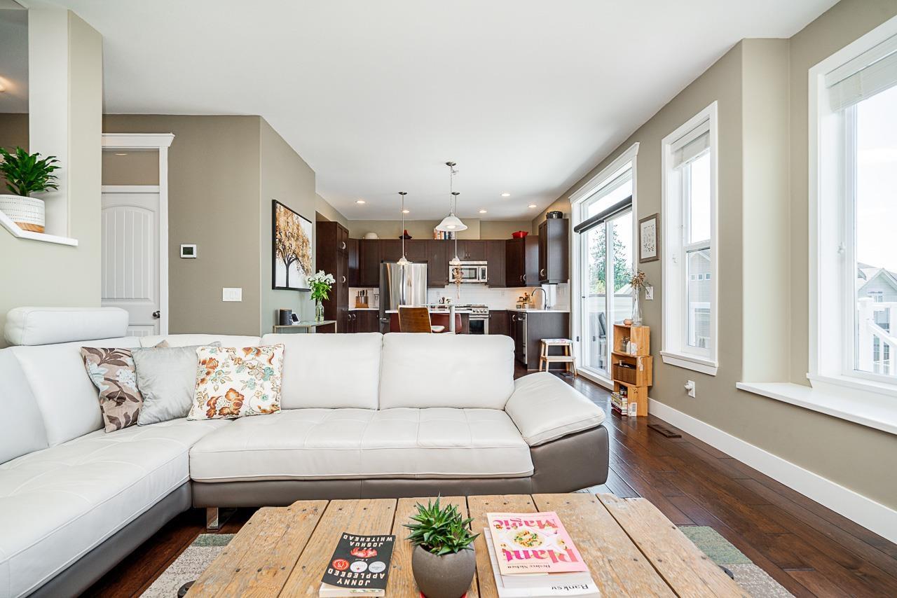 6069 163B STREET - Photo 3 of 40, Surrey, British Columbia