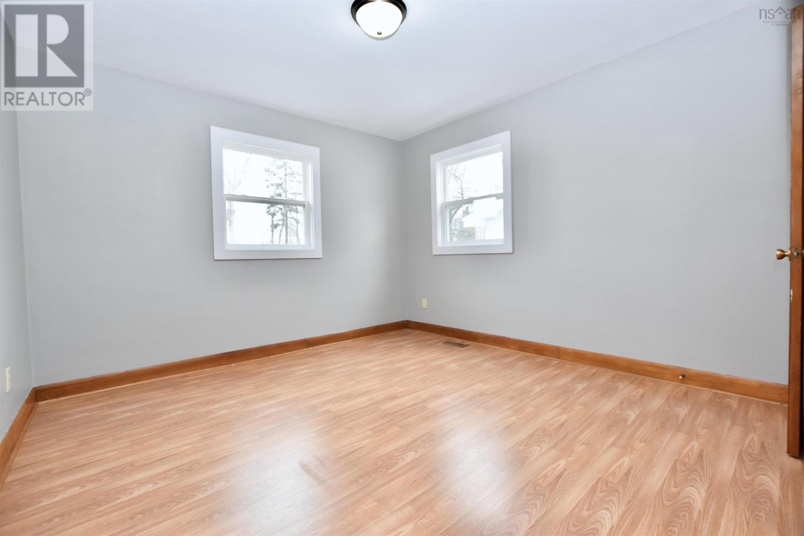 Property 7 of 30 of 6 Pembrooke Street