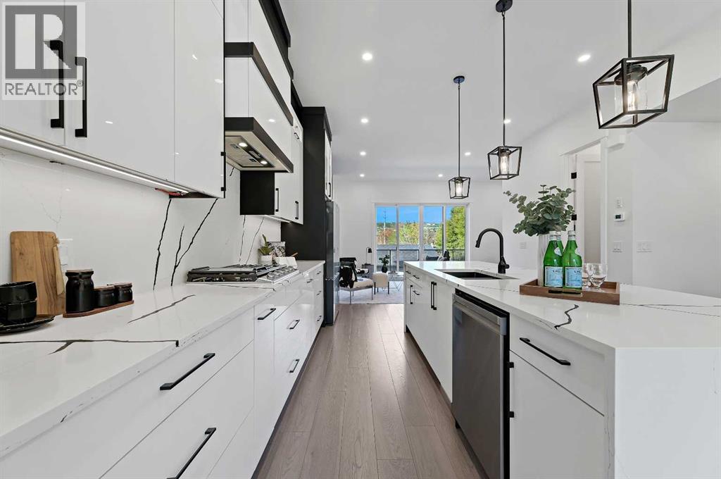 Single Family House for Sale in   Avenue NW Montgomery Calgary 