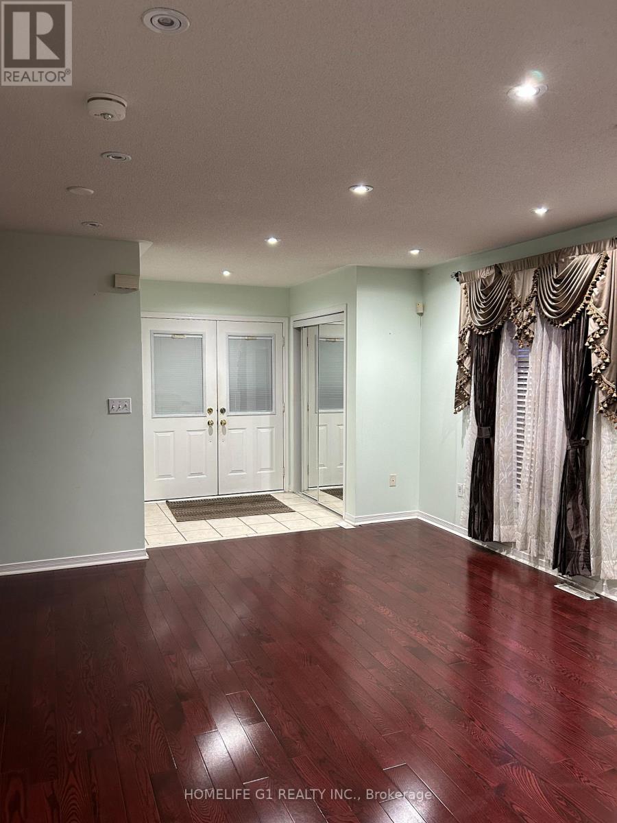 183 TOBA CRESCENT - Photo 4 of 20, Brampton (Heart Lake East), Ontario