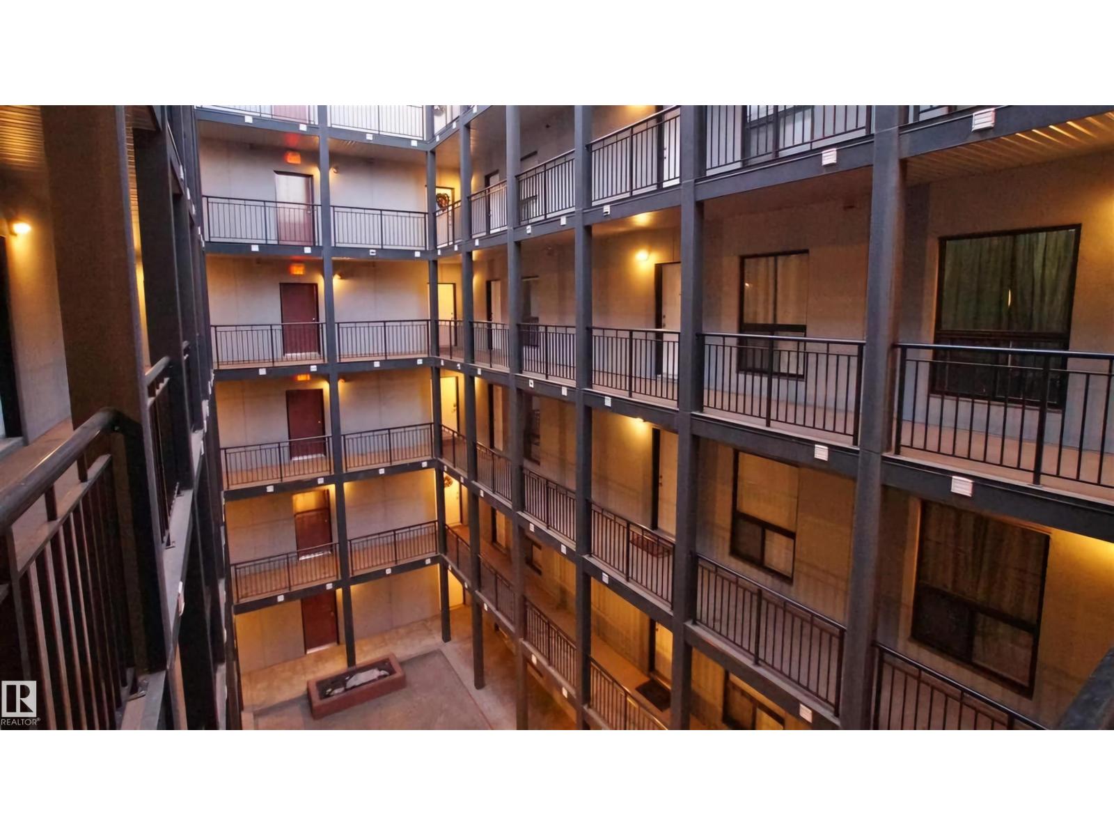 #108 10518 113 ST NW - 16