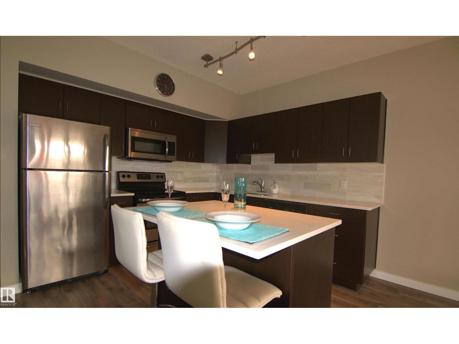 #108 10518 113 ST NW, Edmonton