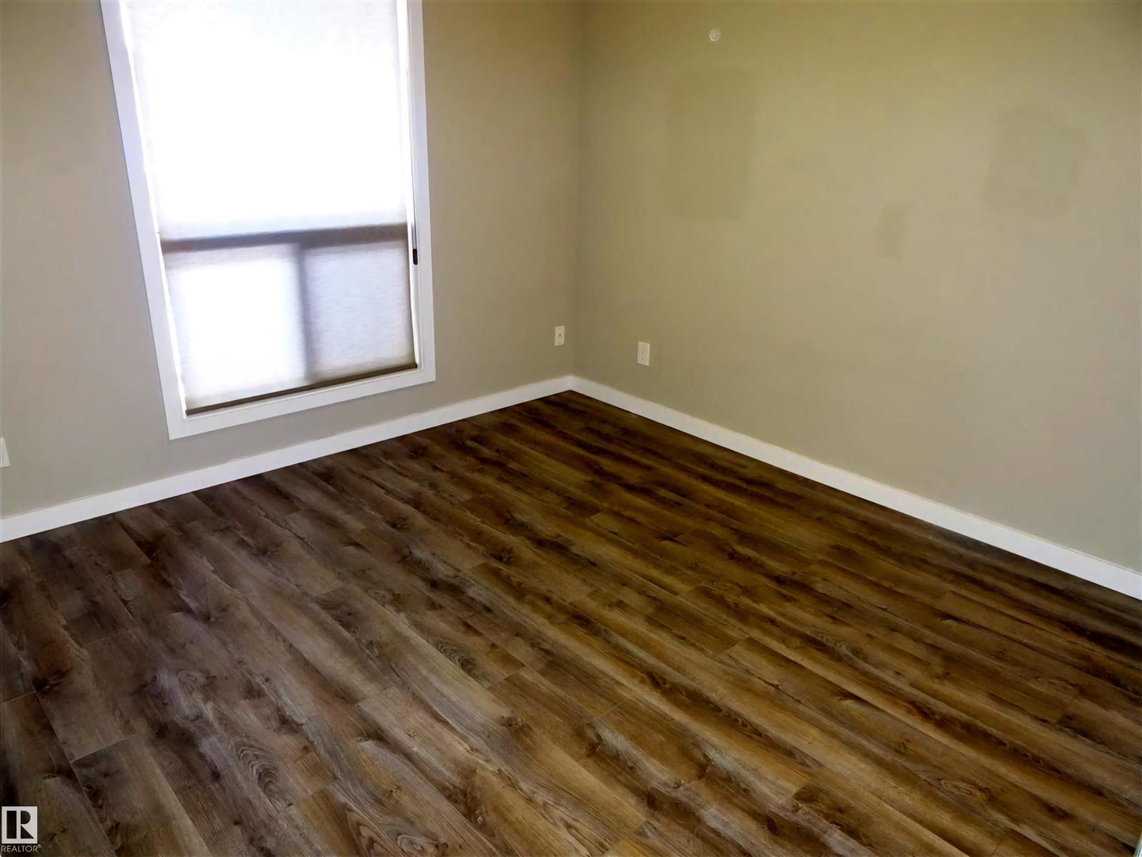 #108 10518 113 ST NW, Edmonton