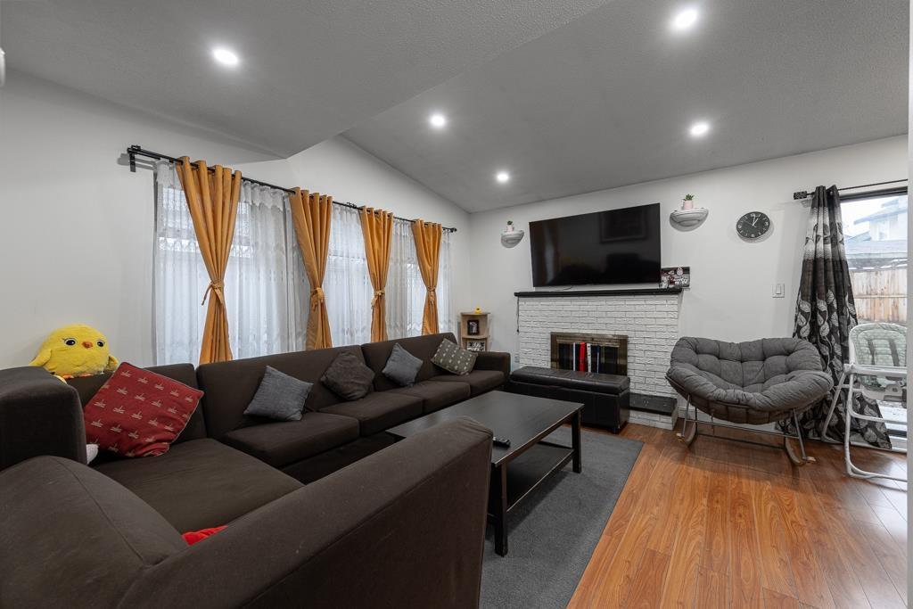 7366 128A STREET - Main photo, Surrey, British Columbia