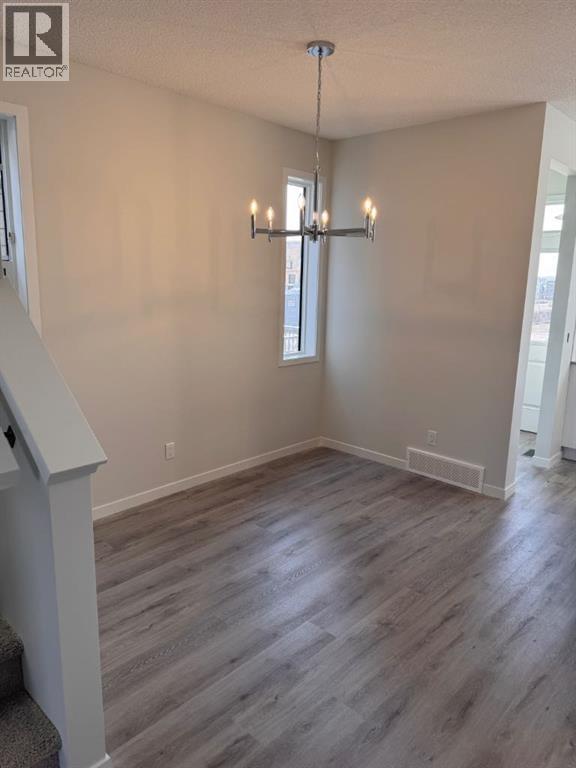 25 Setonvista Gate SE, Calgary, Alberta