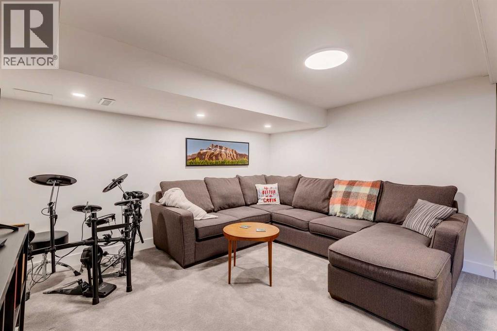 Single Family House for Sale in  Somme Manor SW Garrison Woods Calgary 