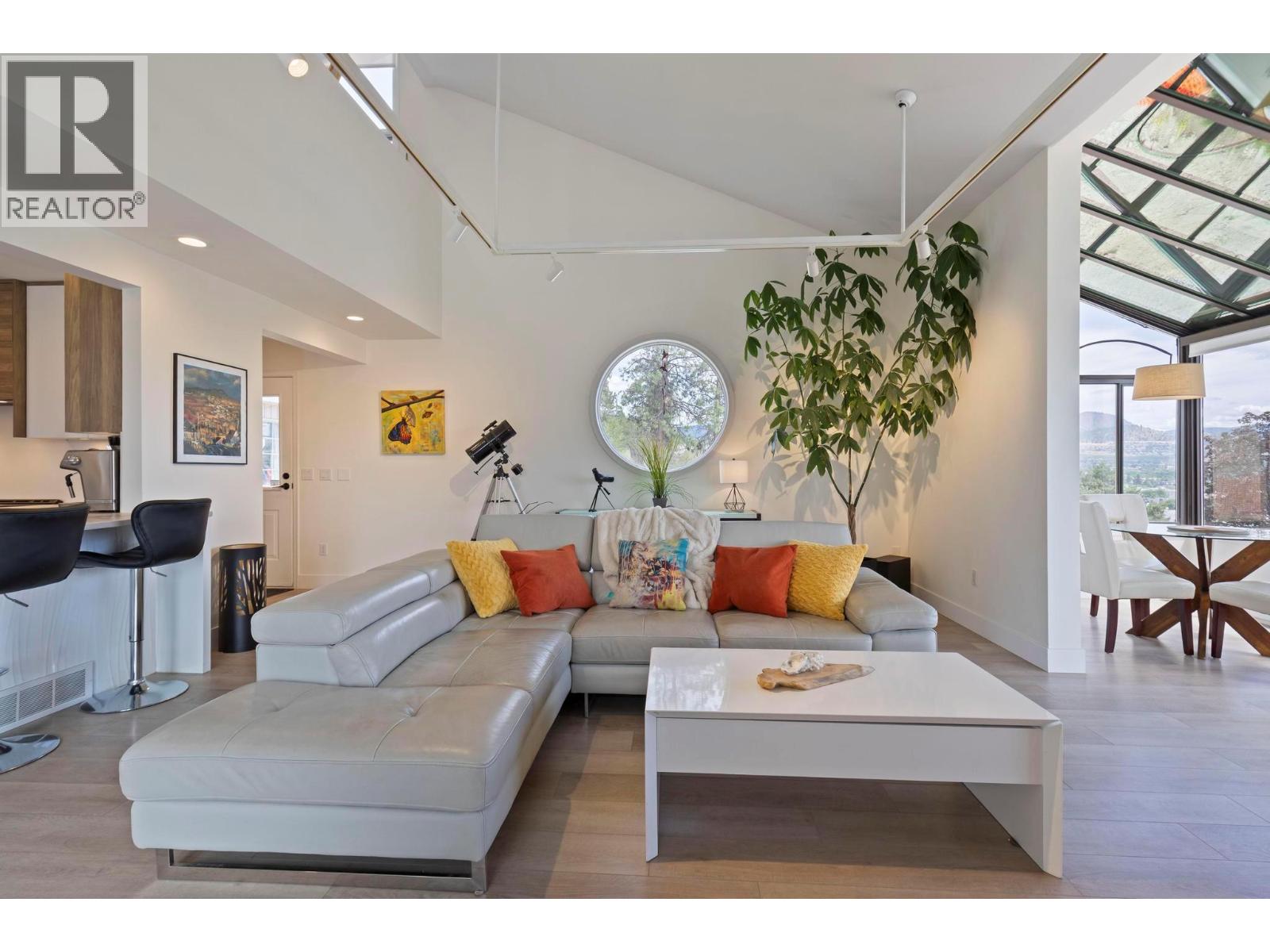  2266 Omineca Place, Kelowna