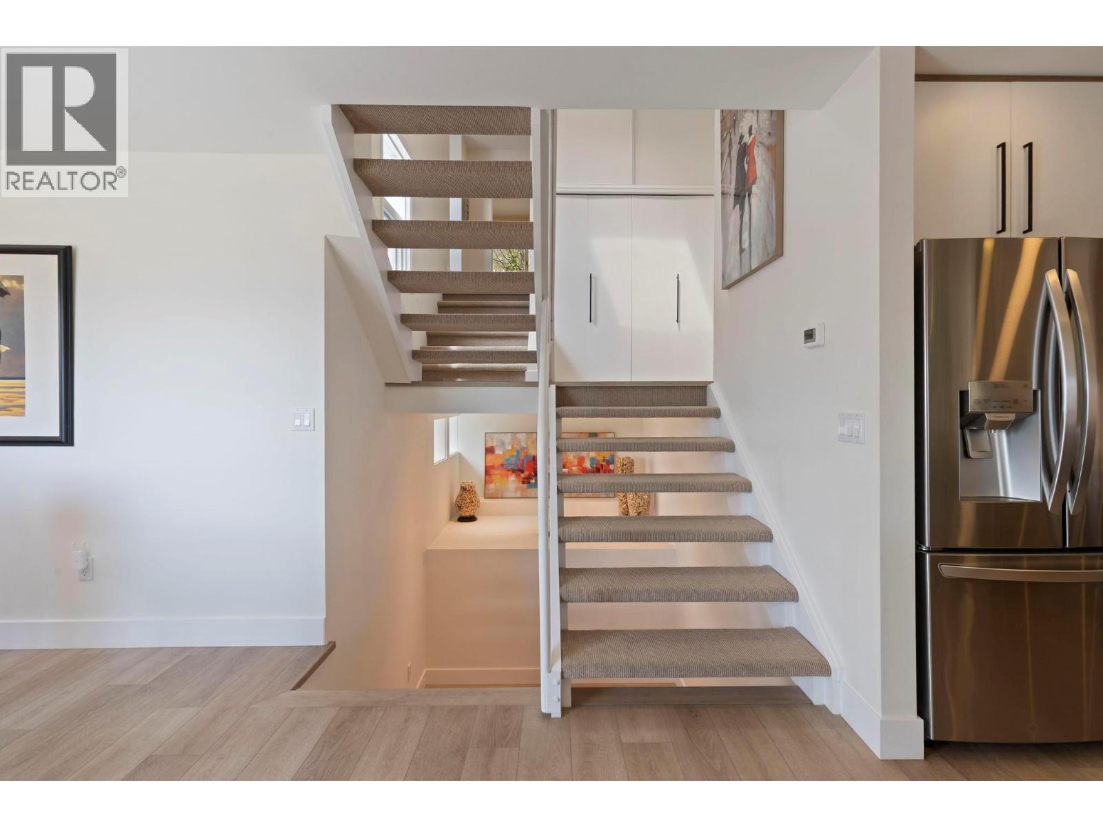  2266 Omineca Place, Kelowna