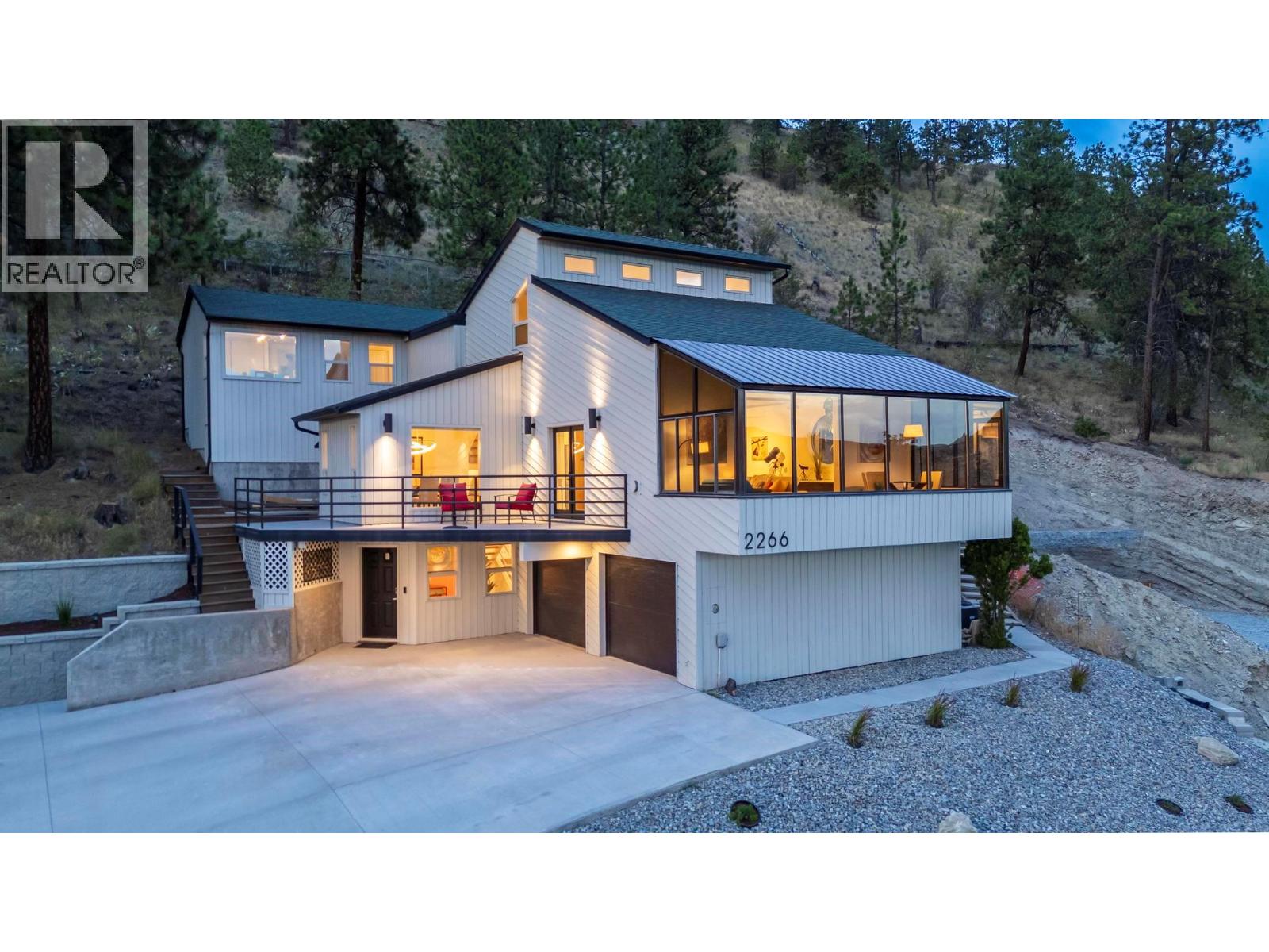  2266 Omineca Place, Kelowna