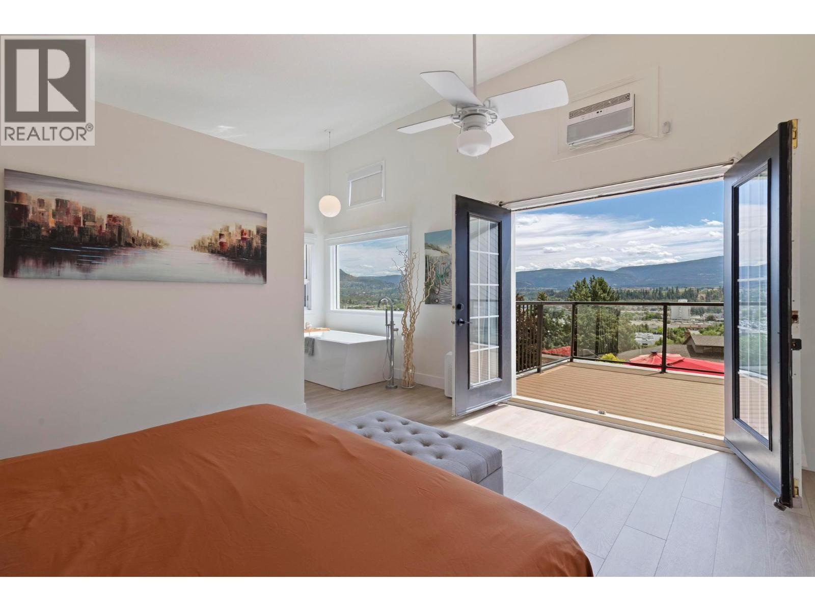  2266 Omineca Place, Kelowna