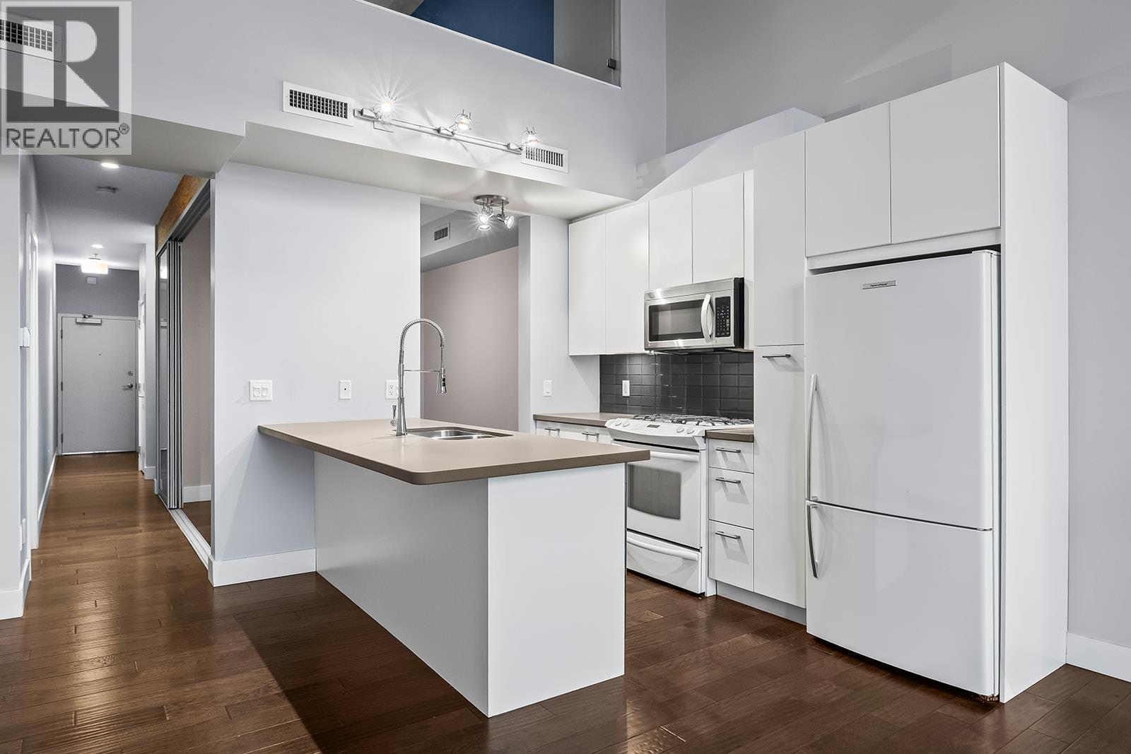 411 1289 Ellis Street, Kelowna