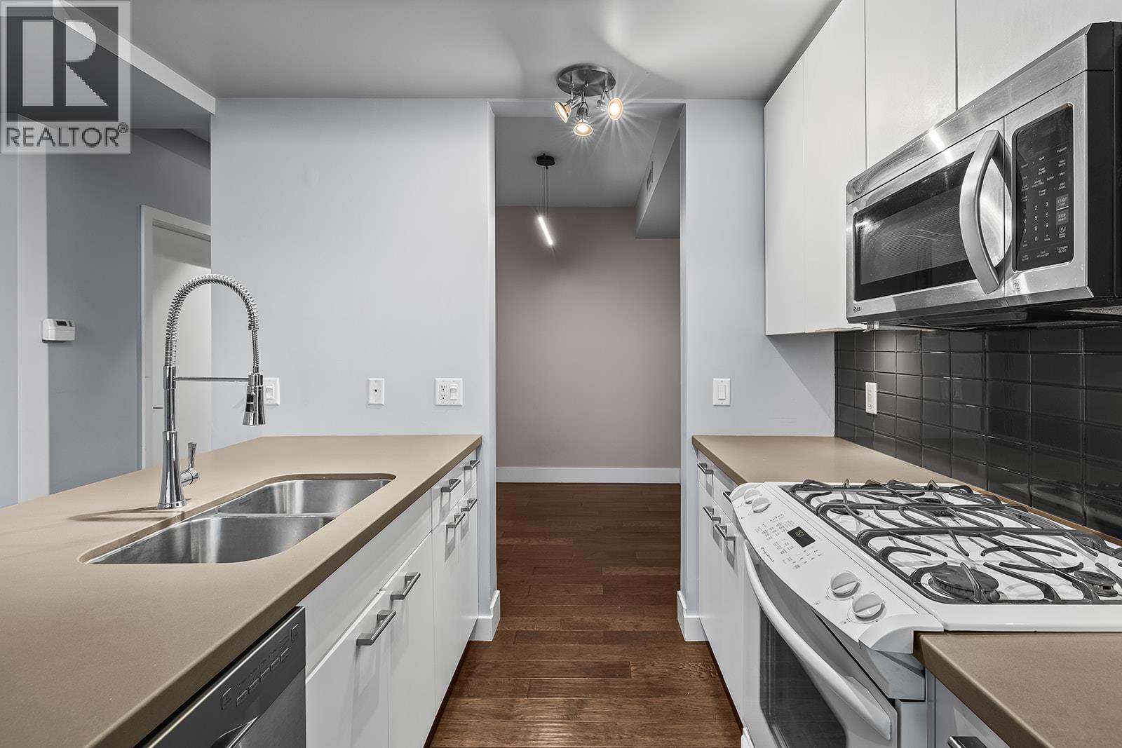 #411 1289 Ellis Street - 9