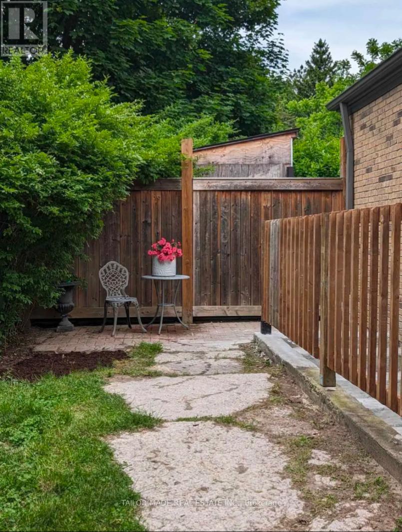 Multi-family House for Sale in  INGLEVIEW DRIVE Caledon (Inglewood) 