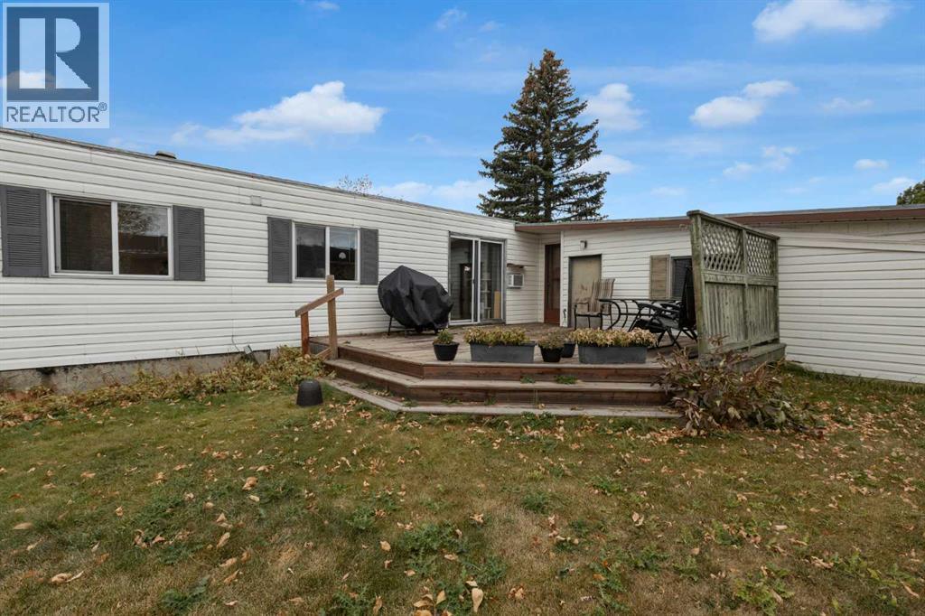 47 Huntstrom Drive NE, Calgary, Alberta