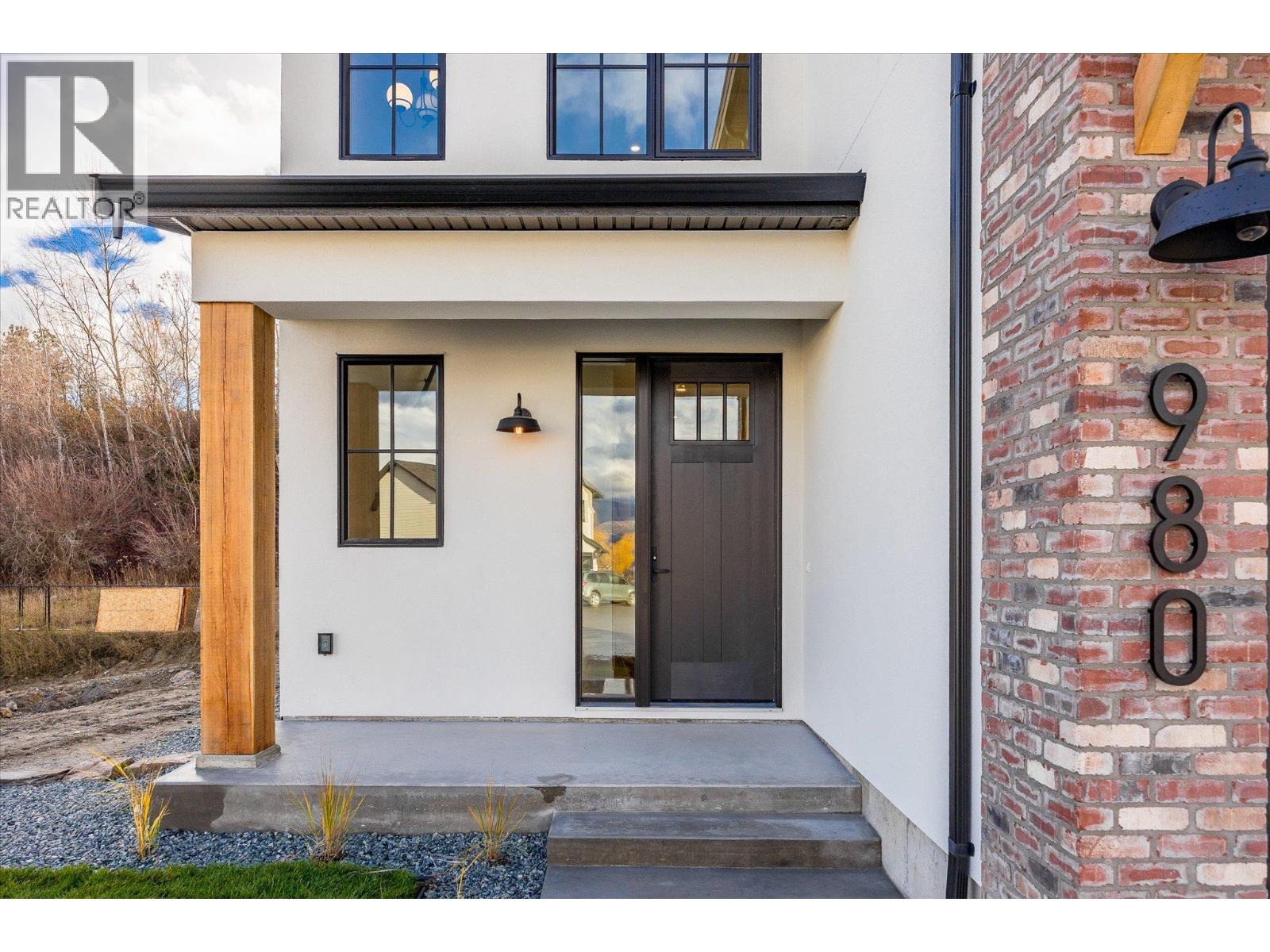  980 Bull Crescent, Kelowna