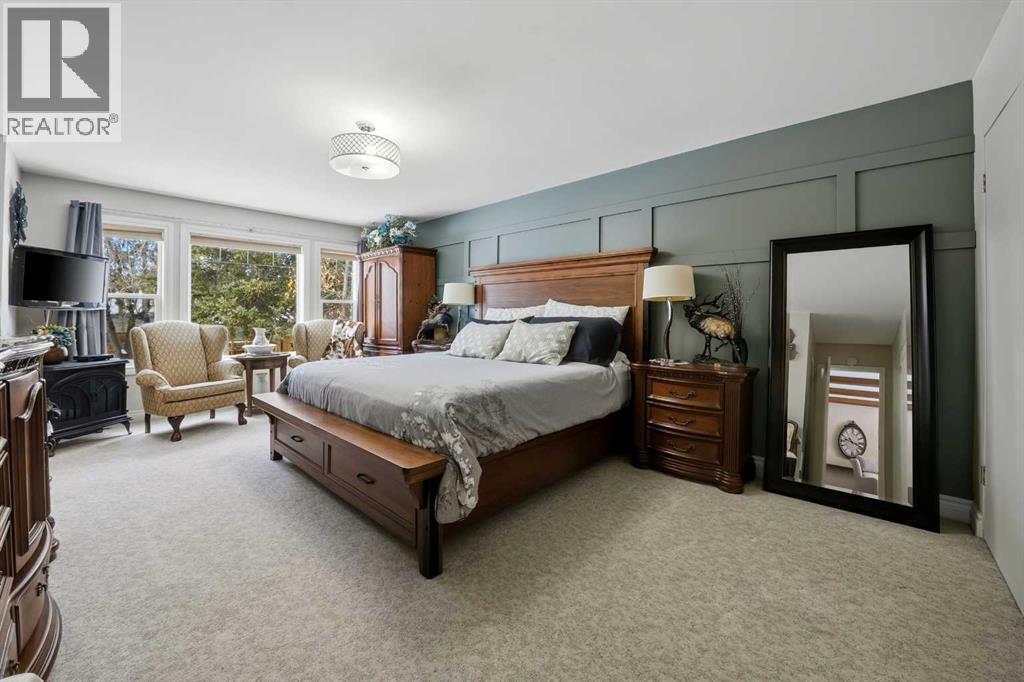 Single Family House for Sale in   Avenue Mountview Red Deer 