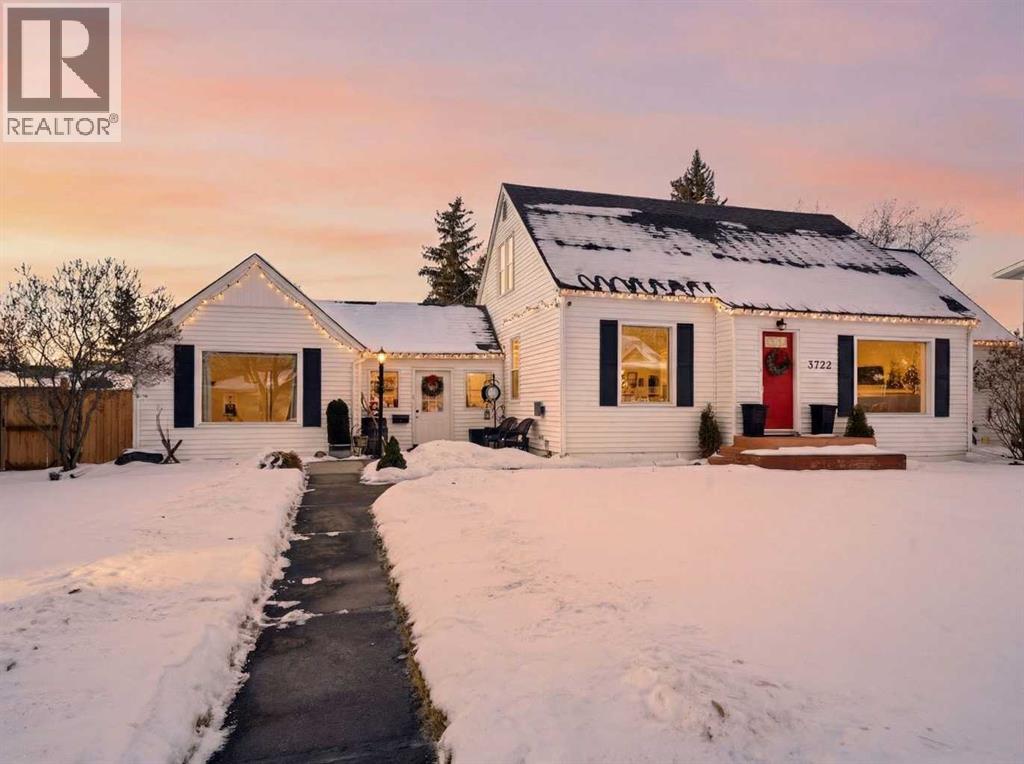 Single Family House for Sale in   Avenue Mountview Red Deer 