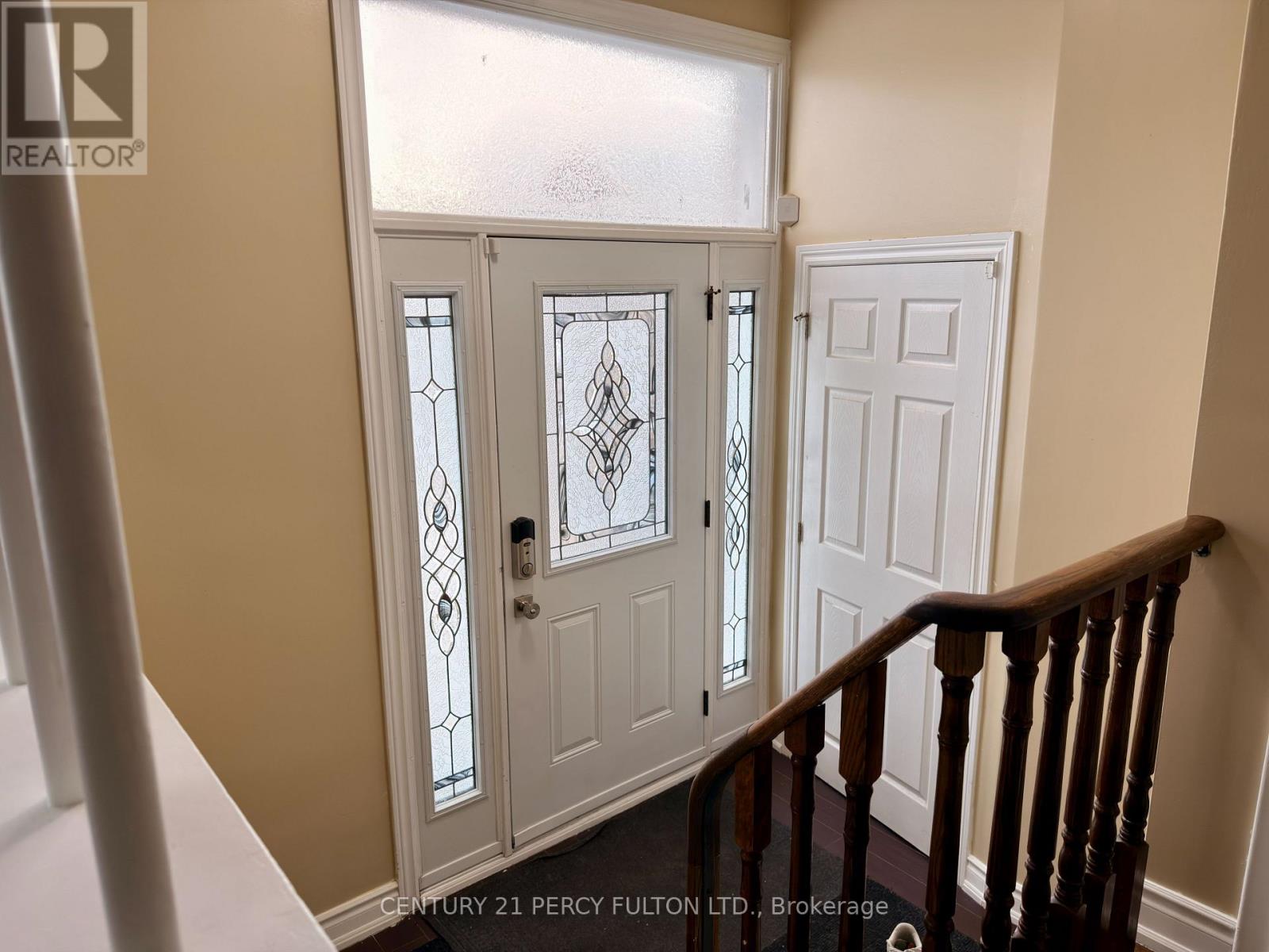 UPPER - 24 CHESTERMERE BOULEVARD - Photo 2 of 14, Toronto (Woburn), Ontario