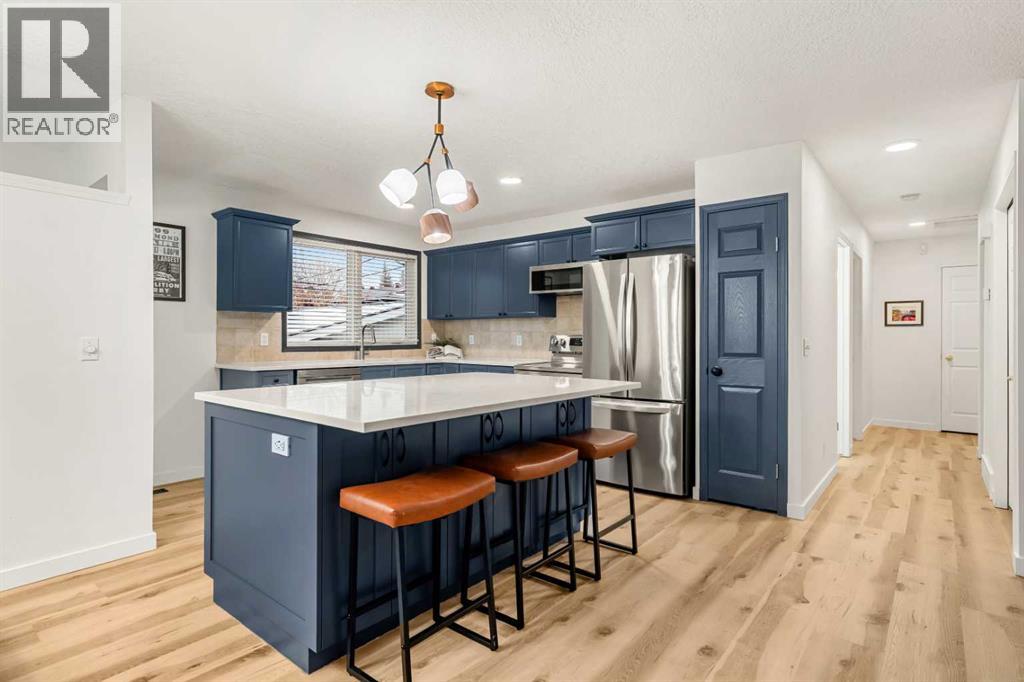 Single Family House Bi-level for Sale in  Lake Crimson Drive SE Lake Bonavista Calgary 