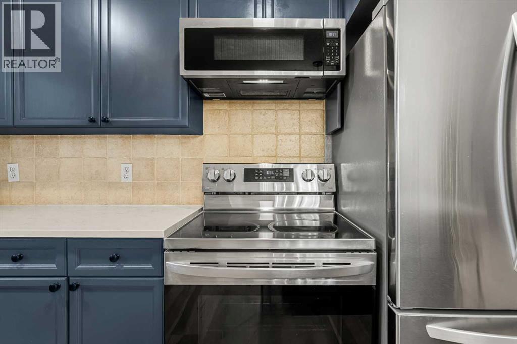 Single Family House Bi-level for Sale in  Lake Crimson Drive SE Lake Bonavista Calgary 