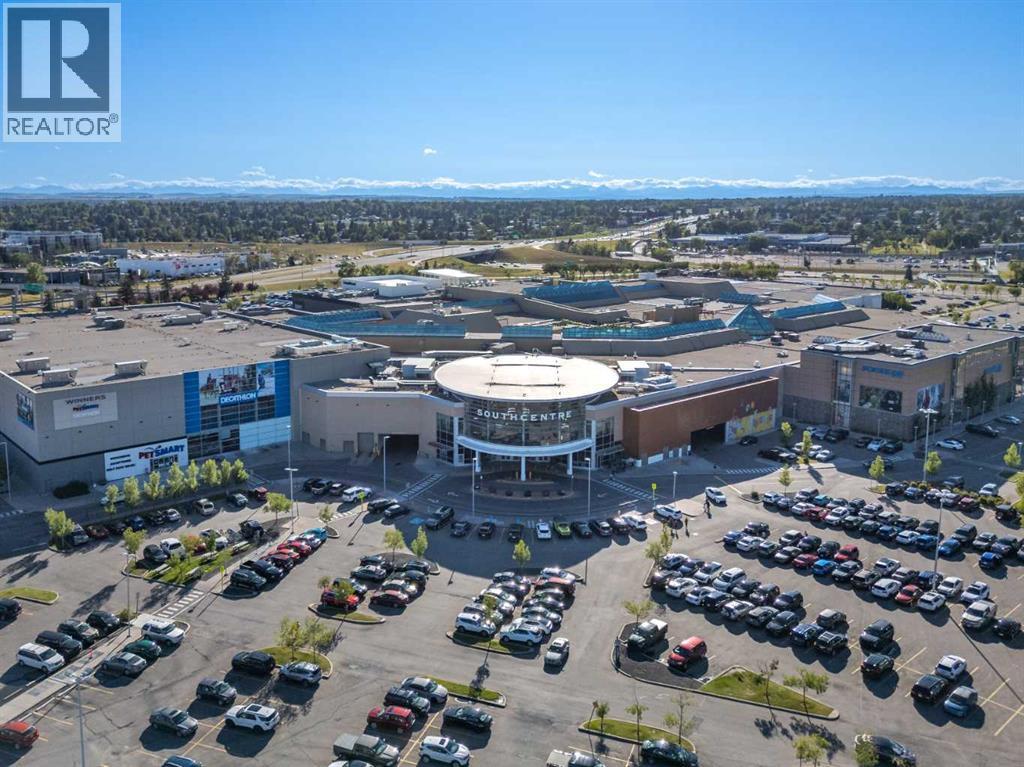 Single Family House Bi-level for Sale in  Lake Crimson Drive SE Lake Bonavista Calgary 