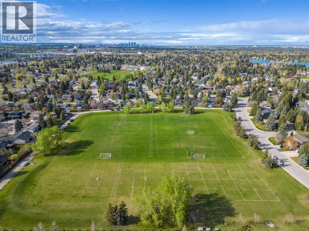 Single Family House Bi-level for Sale in  Lake Crimson Drive SE Lake Bonavista Calgary 